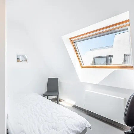 In With Sea View, Cleaning Included Appartamento Koksijde