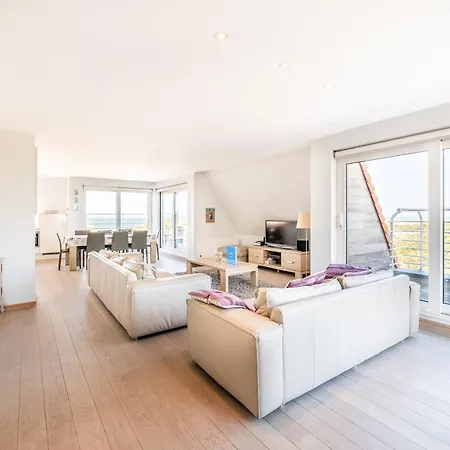 In With Sea View, Cleaning Included Appartamento